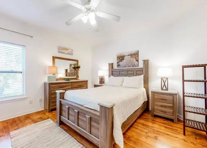 4014 Family Friendly 2 Pools Duplex * Gulf Shores